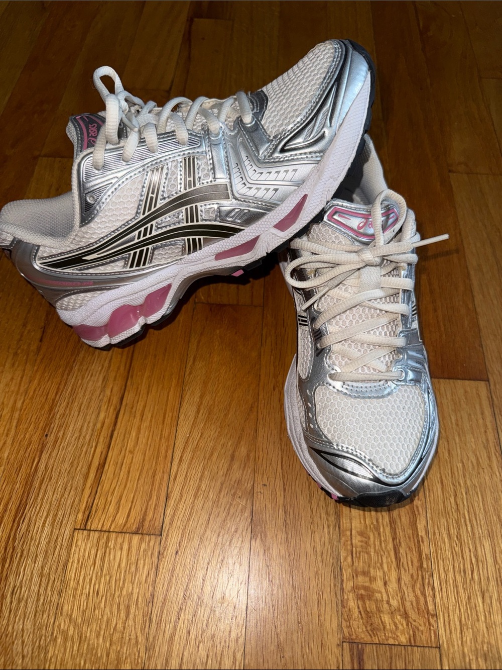 ASICS Gel-Kayano 14